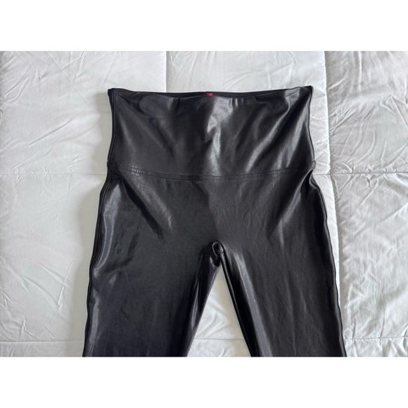Spanx Black Faux Leather Spandex Leggings, Size XL, Stretchy Black 27" EUC - Picture 2 of 12